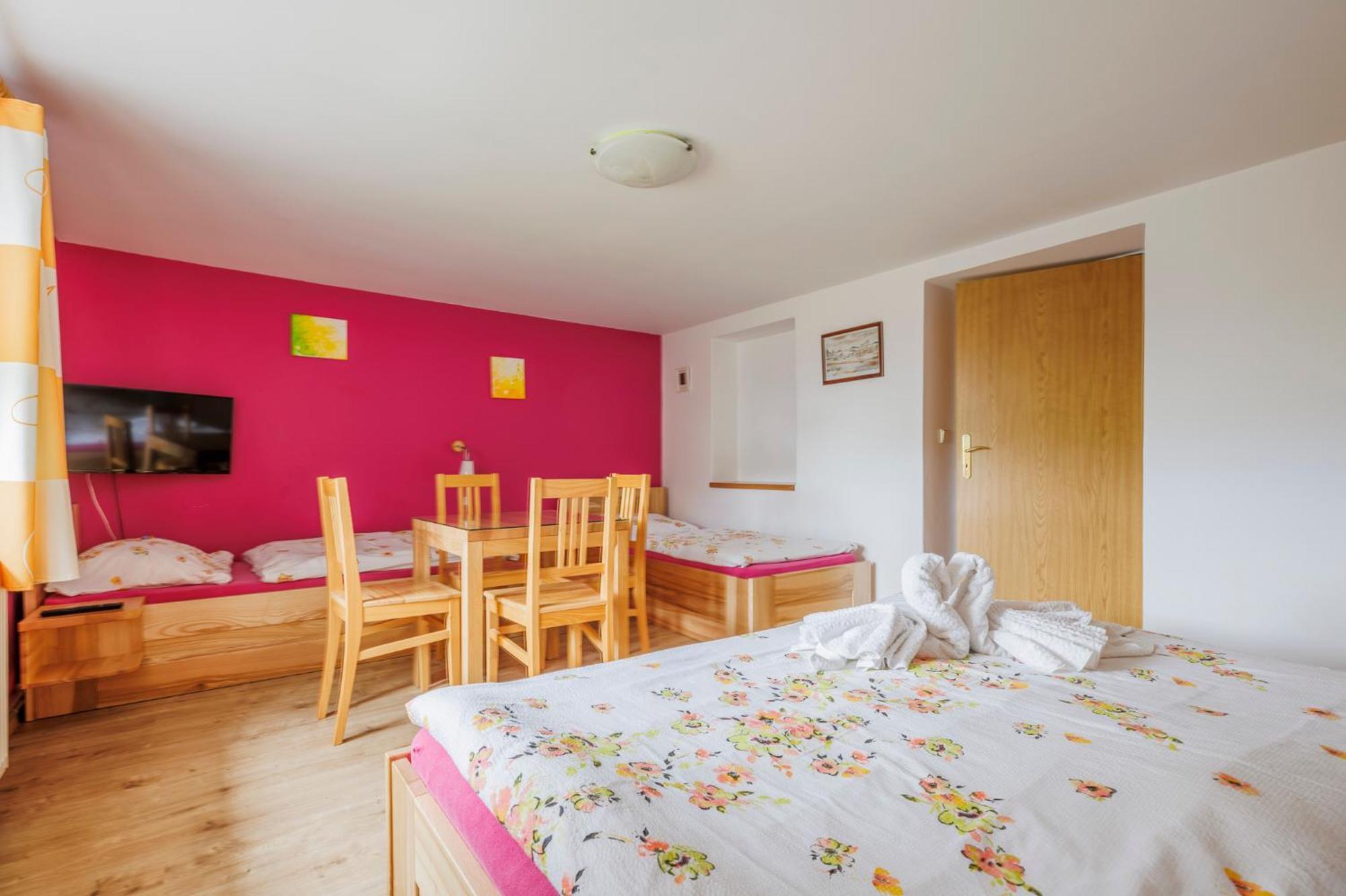 Hotel Kacenka Králíky Екстериор снимка
