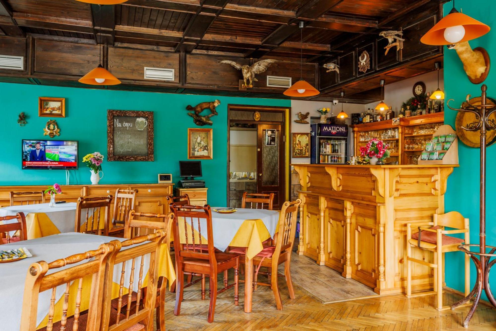 Hotel Kacenka Králíky Екстериор снимка