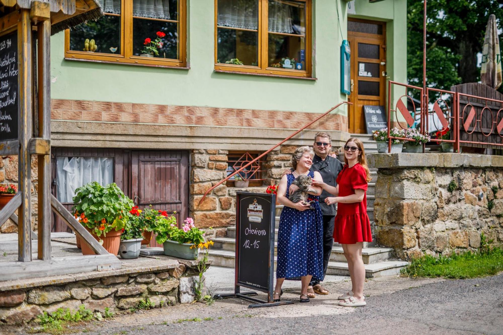 Hotel Kacenka Králíky Екстериор снимка